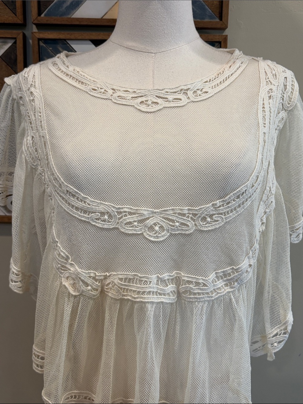 Free People I'm Pretty, Okay Top Ivory Lace size Medium - Picture 2 of 9